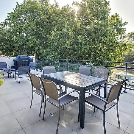 La Terrasse Du Canal, Pour 5 Personnes La Redorte