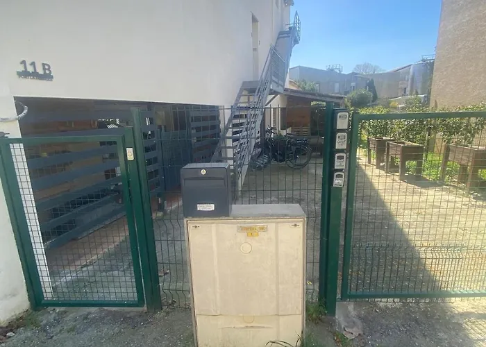 La Terrasse Du Canal, Pour 5 Personnes La Redorte